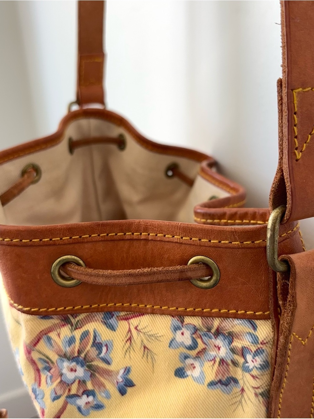 Vintage 80s Ralph Lauren Yellow Floral Drawstring Bucket Bag Leather Canvas Tote - Picture 4 of 15
